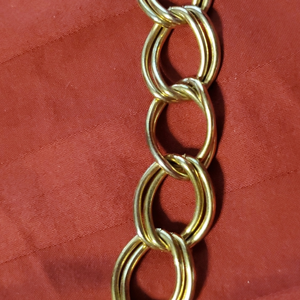 Necklace - Picture 2 of 3